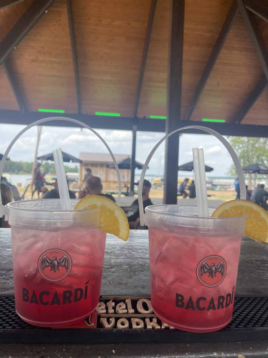 dirty-turtle-new-lisbon-wisconsin-bacardi-bucket